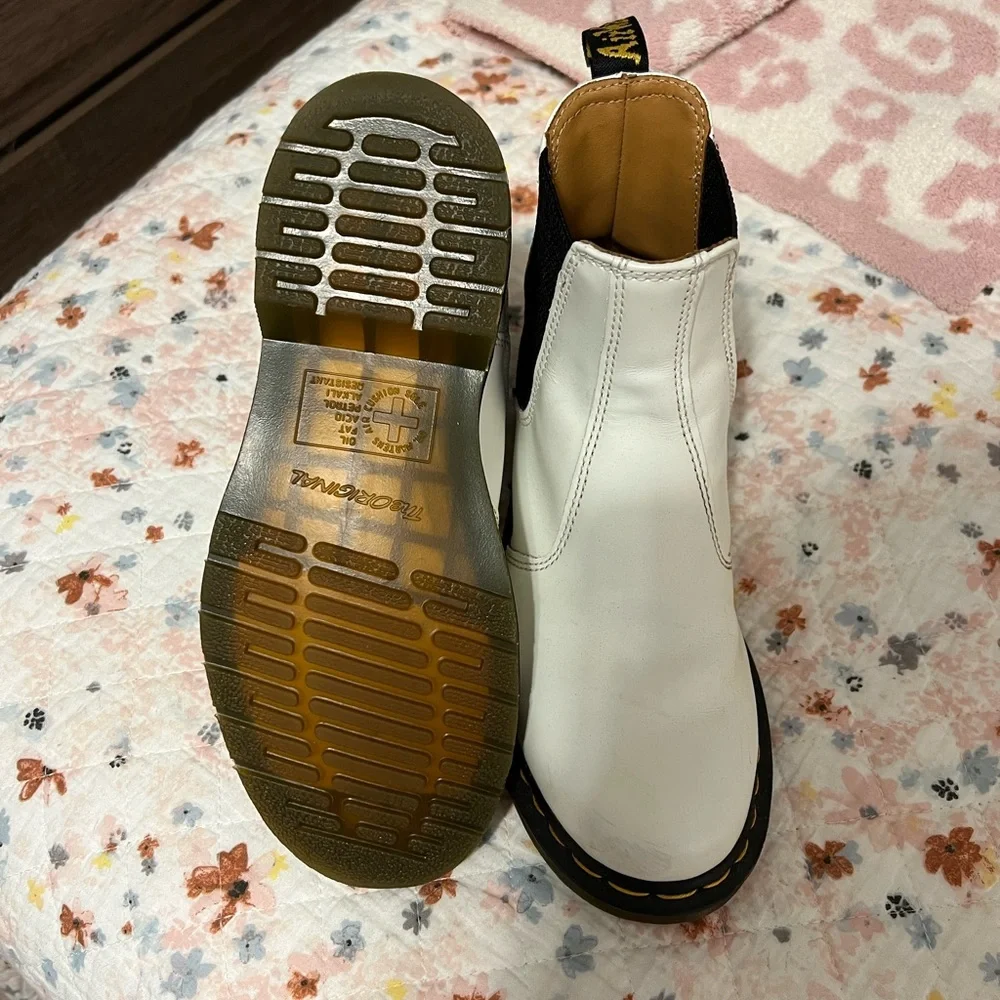 Doc Marten Chelsea boots - Picture 4 of 5